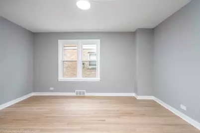 2504 Leyden Avenue, River Grove, IL 60171 - Photo 12
