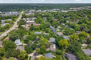 281 Tyler Ct, Libertyville, IL 60048 - Photo 34