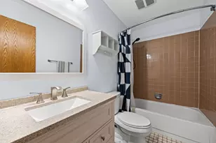 281 Tyler Ct, Libertyville, IL 60048 - Photo 20