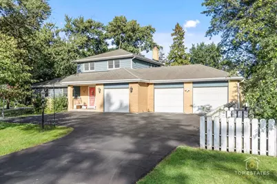 2 Marberry Drive, Prospect Heights, IL 60070 - Photo 1
