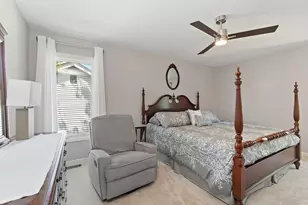304 Carmelhead Ln, Schaumburg, IL 60193 - Photo 16