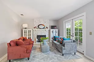 304 Carmelhead Ln, Schaumburg, IL 60193 - Photo 12