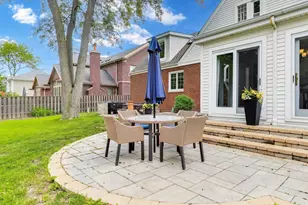 850 Kenton Rd, Deerfield, IL 60015 - Photo 34