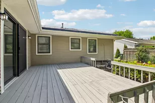 951 Grissom Trail, Elk Grove Village, IL 60007 - Photo 32