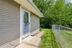 951 Grissom Trail, Elk Grove Village, IL 60007 - Photo 40