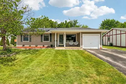 951 Grissom Trail, Elk Grove Village, IL 60007 - Photo 1