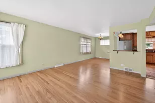 5012 N Busse Ave, Chicago, IL 60656 - Photo 10