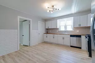 7 Lincoln St, Harvard, IL 60033 - Photo 14