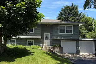 6 Marlin Dr, Oswego, IL 60543 - Photo 1
