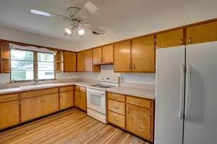 1221 N Webster St, Naperville, IL 60563 - Photo 8