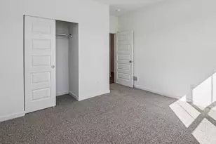 2274 Redwood Trl, Wonder Lake, IL 60097 - Photo 18