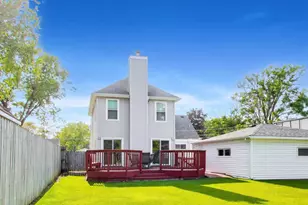 2825 Eisenhower Dr, Des Plaines, IL 60018 - Photo 30