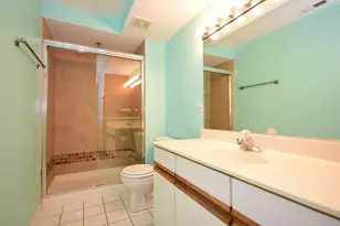 5351 N East River Rd, Chicago, IL 60656 - Photo 24
