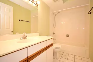 5351 N East River Rd, Chicago, IL 60656 - Photo 20