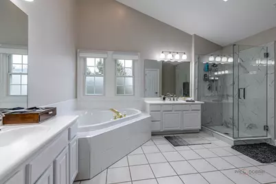 1800 Darnell Street, Libertyville, IL 60048 - Photo 20