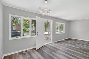 340 Winnebago St, Park Forest, IL 60466 - Photo 8