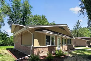340 Winnebago St, Park Forest, IL 60466 - Photo 2