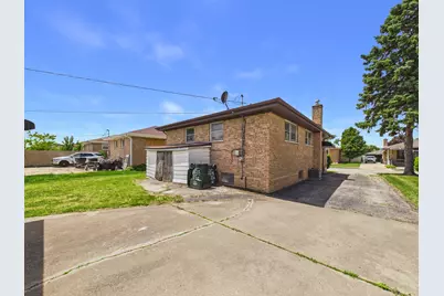51 51st Avenue, Bellwood, IL 60104 - Photo 16