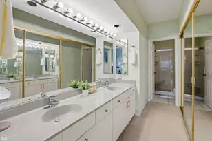 101 Windwood Ct, Buffalo Grove, IL 60089 - Photo 14