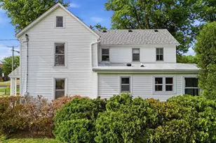 411 S McKendrie St, Mount Morris, IL 61054 - Photo 18