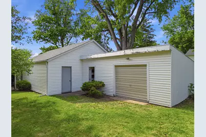 411 S McKendrie Street, Mount Morris, IL 61054 - Photo 22