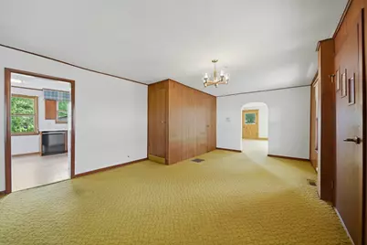 411 S McKendrie Street, Mount Morris, IL 61054 - Photo 6