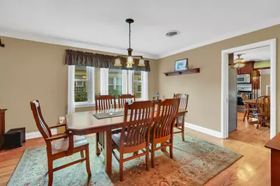 9205 Millard Avenue, Evergreen Park, IL 60805 - Photo 10