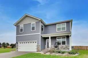 1566 Dublin Dr, Hampshire, IL 60140 - Photo 2