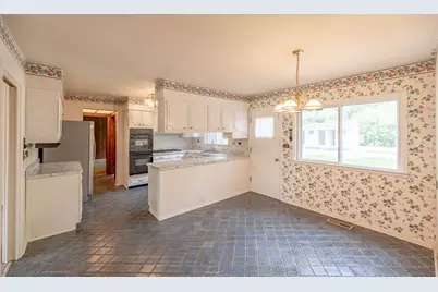 1227 Lynn Terrace, Highland Park, IL 60035 - Photo 6