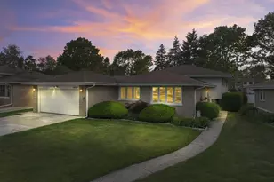 1920 Koehler Dr, Des Plaines, IL 60018 - Photo 2