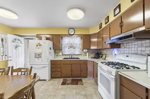 1920 Koehler Dr, Des Plaines, IL 60018 - Photo 16