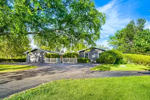 9 Tomahawk Trail, Oswego, IL 60543 - Photo 2