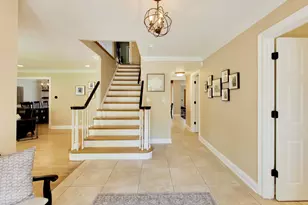 1310 W Hampton Pl, Palatine, IL 60067 - Photo 2