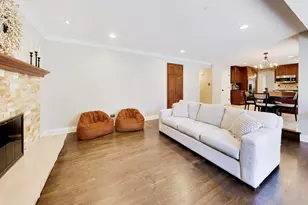 1310 W Hampton Pl, Palatine, IL 60067 - Photo 10