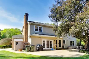 1310 W Hampton Pl, Palatine, IL 60067 - Photo 24