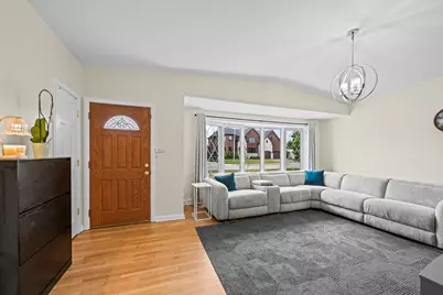 7822 W Carmen Avenue, Norridge, IL 60706 - Photo 6