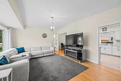 7822 W Carmen Avenue, Norridge, IL 60706 - Photo 4