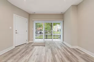 6530 S Maryland Ave, Chicago, IL 60637 - Photo 2