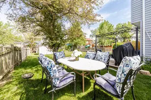 2900 Dorothy Dr, Aurora, IL 60504 - Photo 24