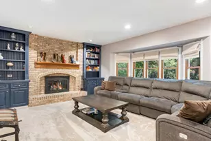 27W306 Victoria Ln, Winfield, IL 60190 - Photo 14