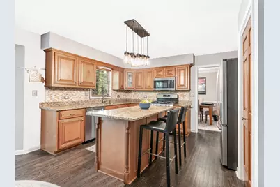 27W306 Victoria Lane, Winfield, IL 60190 - Photo 8