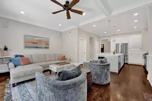 1825 W Sunnyside Ave, Chicago, IL 60640 - Photo 6
