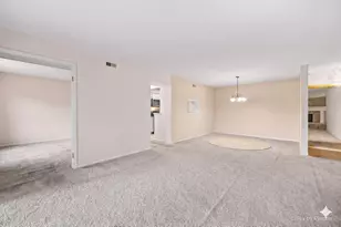 710 St Andrews Ln, Crystal Lake, IL 60014 - Photo 8