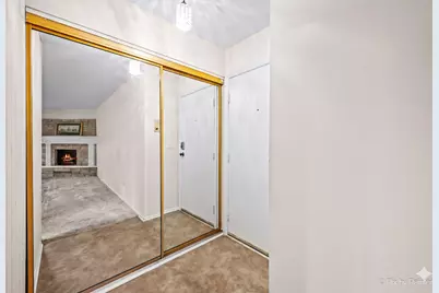 710 Saint Andrews Lane #20, Crystal Lake, IL 60014 - Photo 4
