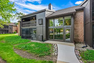 710 St Andrews Ln, Crystal Lake, IL 60014 - Photo 2