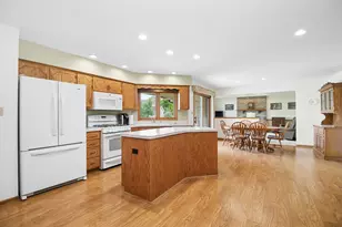 17613 Ryan Ln, Orland Park, IL 60467 - Photo 10