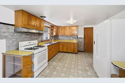 934 Pennsylvania Avenue, Aurora, IL 60506 - Photo 10