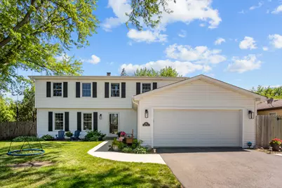 621 Nordic Court, Libertyville, IL 60048 - Photo 1