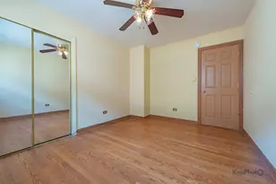 8465 W Berwyn Ave, Chicago, IL 60656 - Photo 16