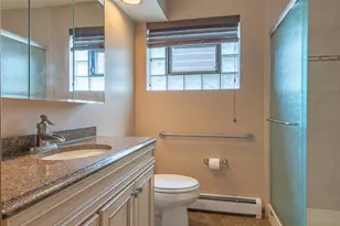 8465 W Berwyn Ave, Chicago, IL 60656 - Photo 22